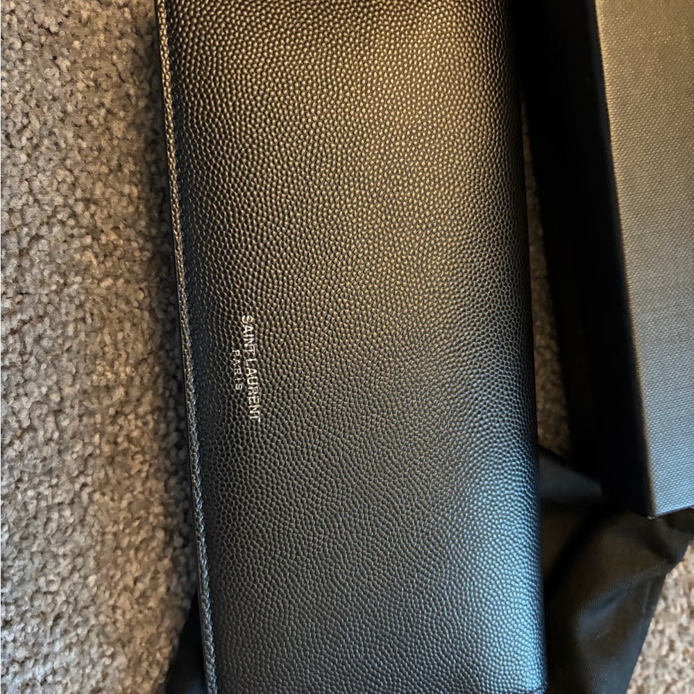 Saint Laurent Black Textured Wallet - Picture 2 of 14